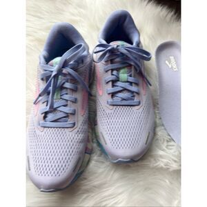 Brooks women’s sneakers adrenaline GTS 22 size 9 1/2 medium B purple